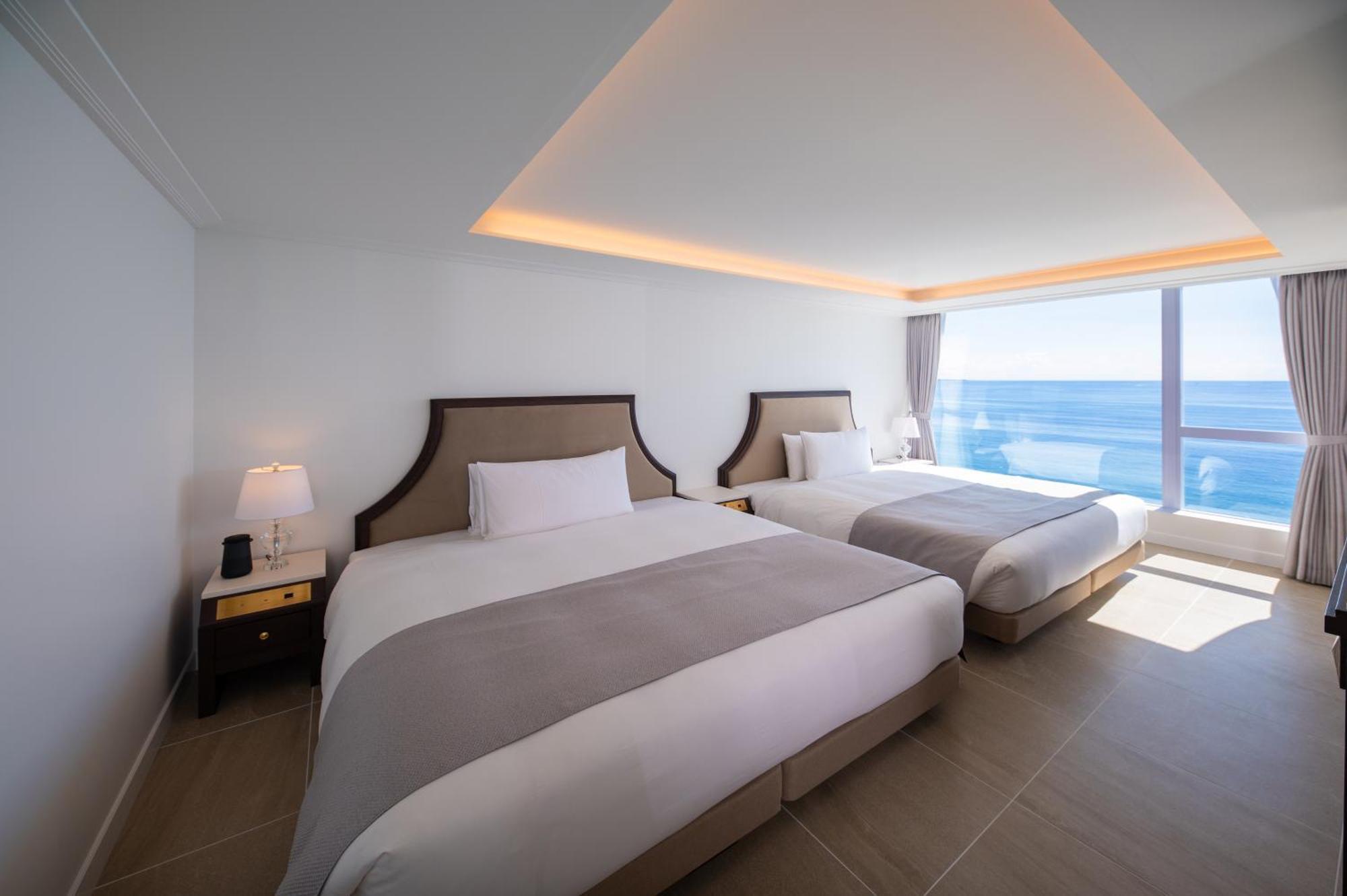 Hayama Hotel Otowa No Mori Yokosuka Ngoại thất bức ảnh