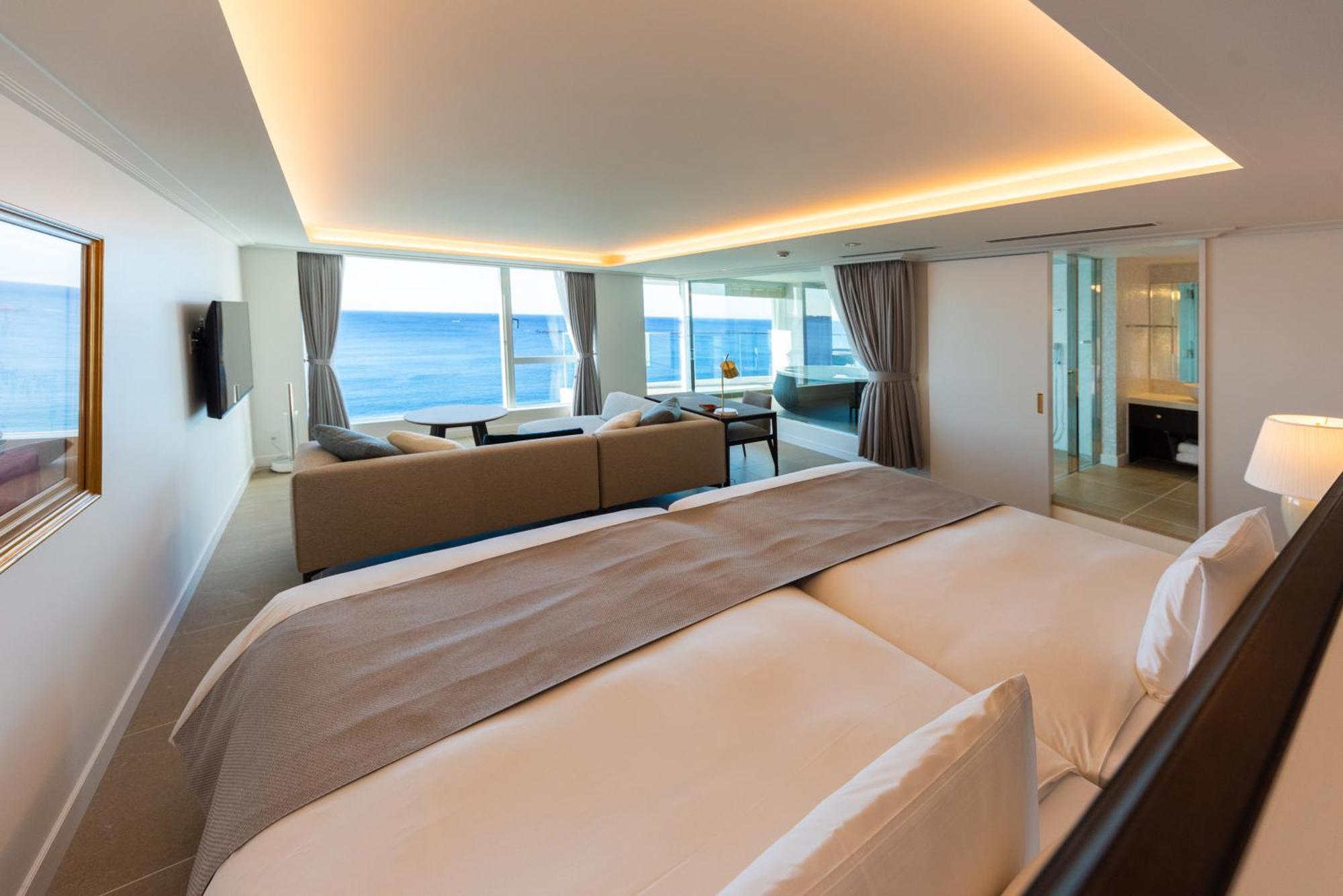 Hayama Hotel Otowa No Mori Yokosuka Ngoại thất bức ảnh