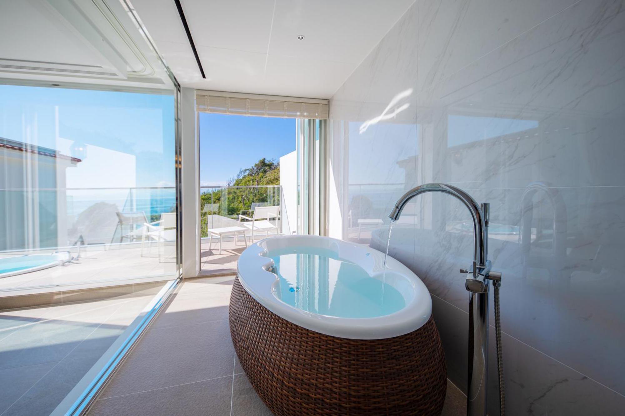 Hayama Hotel Otowa No Mori Yokosuka Ngoại thất bức ảnh