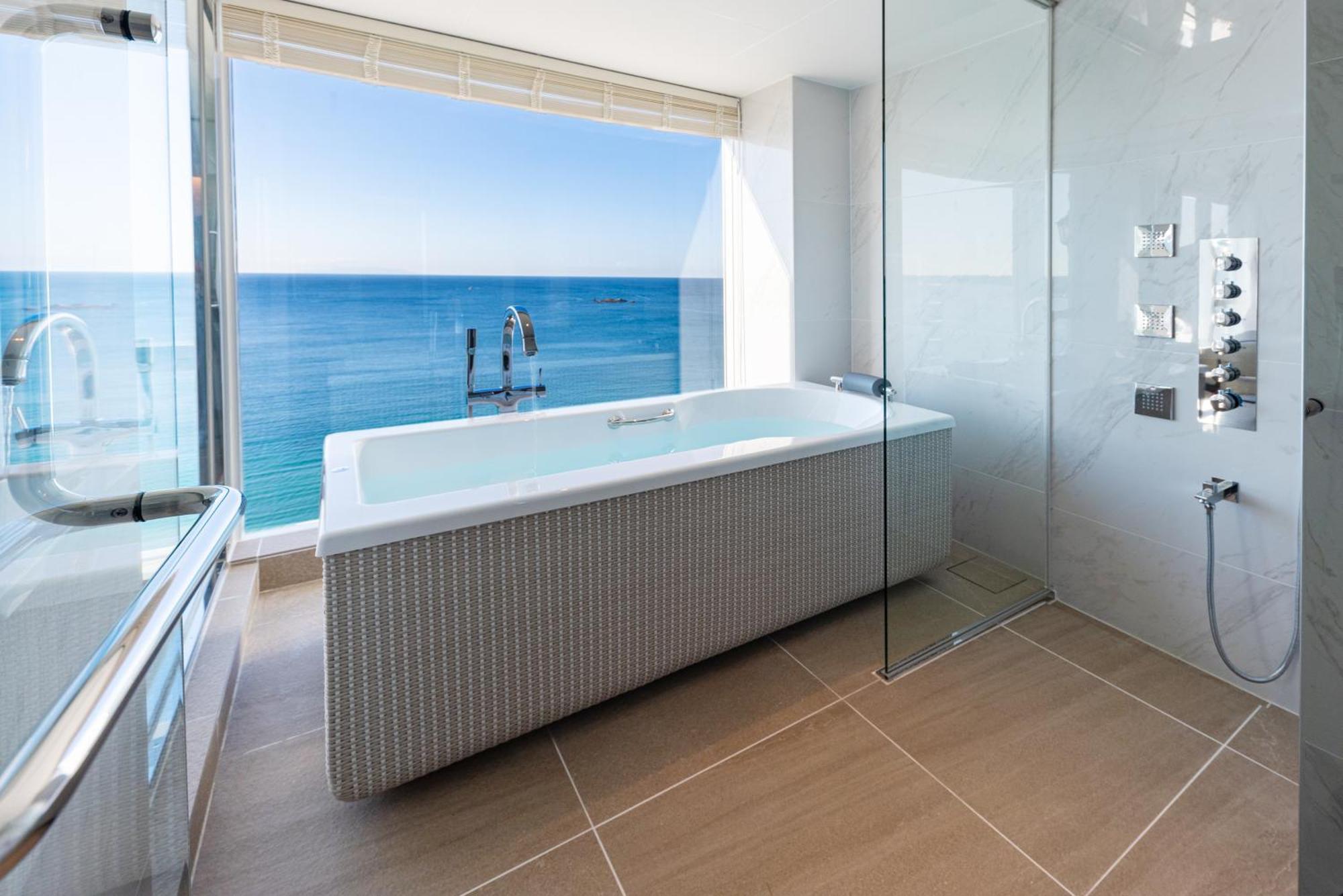 Hayama Hotel Otowa No Mori Yokosuka Ngoại thất bức ảnh